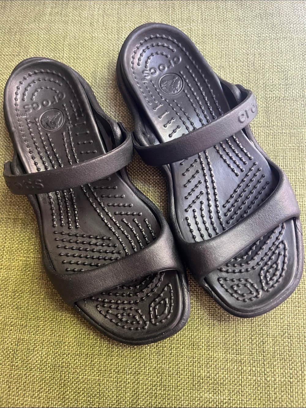 NEW CROCS Cleo Black Dual-Strap Slide Sandals sz 7